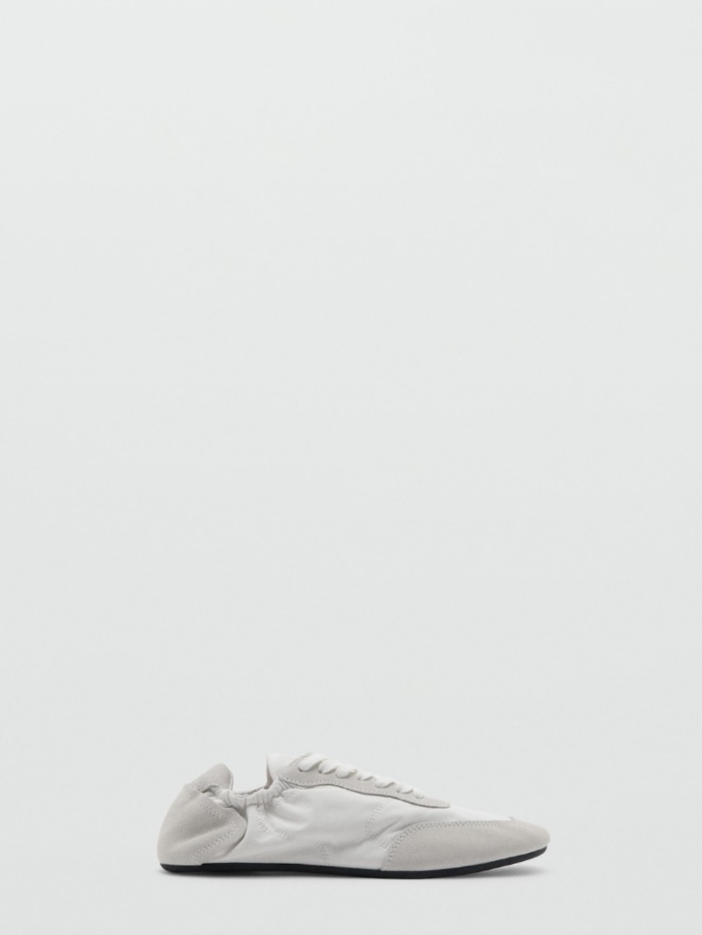 Lace-up leather sneakers